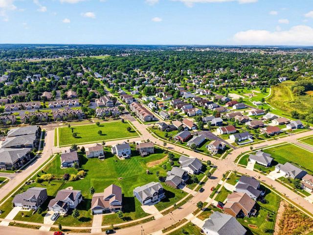 1229 Patriot Way, Sun Prairie, WI 53590