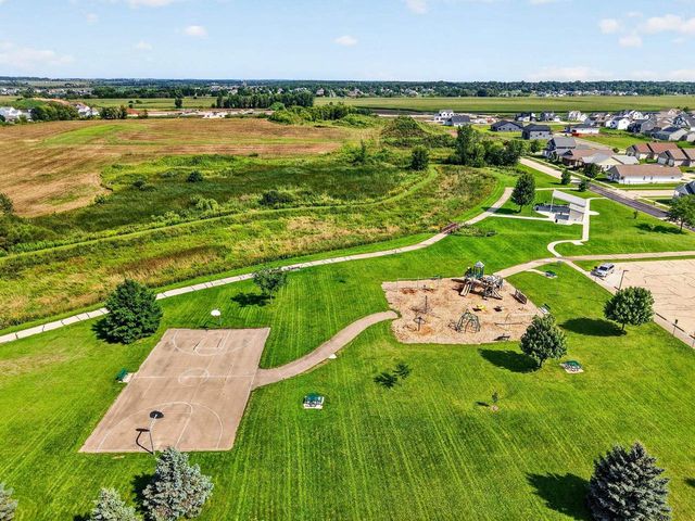 1229 Patriot Way, Sun Prairie, WI 53590