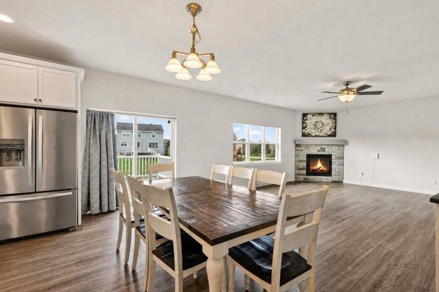1229 Patriot Way, Sun Prairie, WI 53590