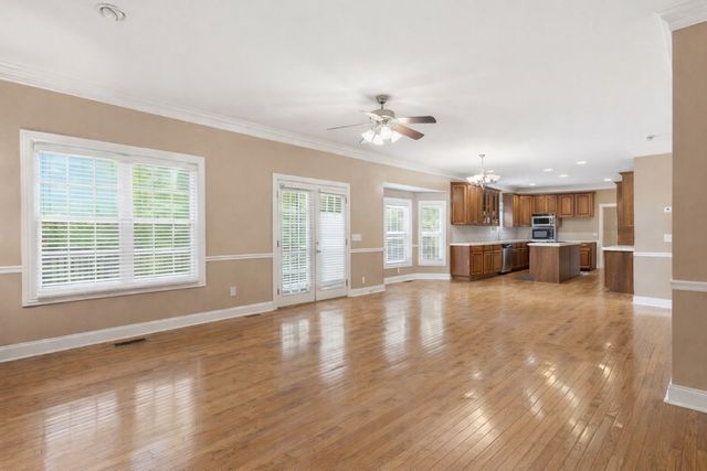 5858 Cloverland Dr, Brentwood, TN 37027