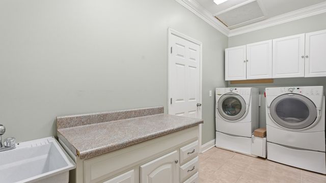 5858 Cloverland Dr, Brentwood, TN 37027