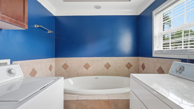 5858 Cloverland Dr, Brentwood, TN 37027