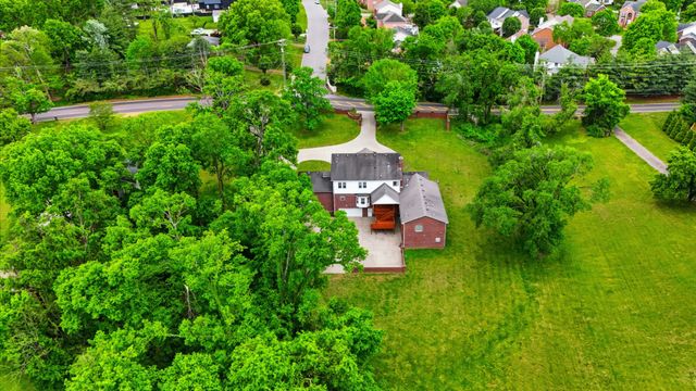 5858 Cloverland Dr, Brentwood, TN 37027