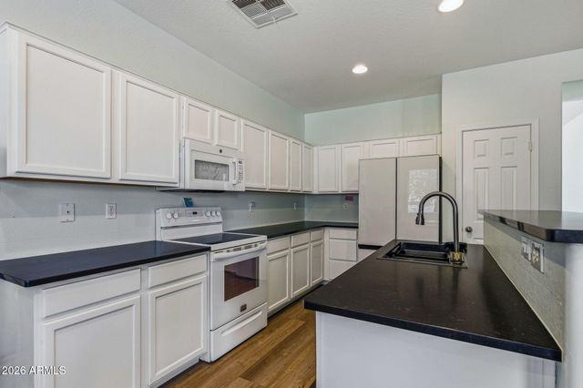 41254 W CAPISTRANO Drive, Maricopa, AZ 85138