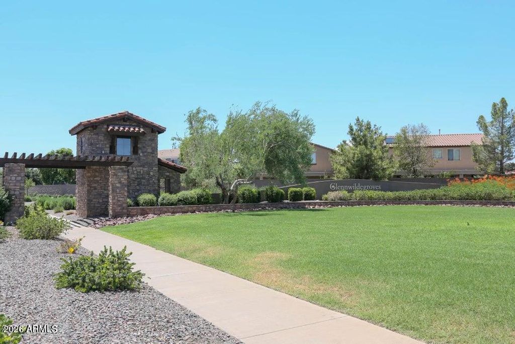 Image 43 of property listing at 41254 W CAPISTRANO Drive, Maricopa, AZ 85138