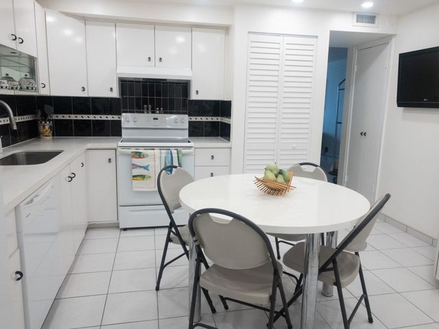 1370 S Ocean Boulevard S 1403, Pompano Beach, FL 33062