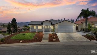 5205 Antares Court, Bakersfield, CA 93306