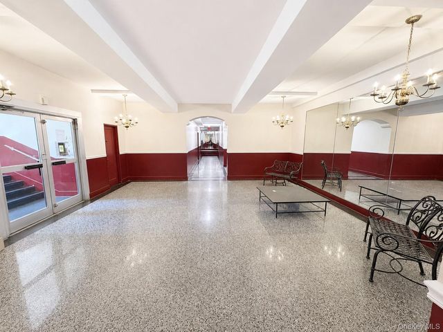 2 Fisher Drive 618, Mount Vernon, NY 10552