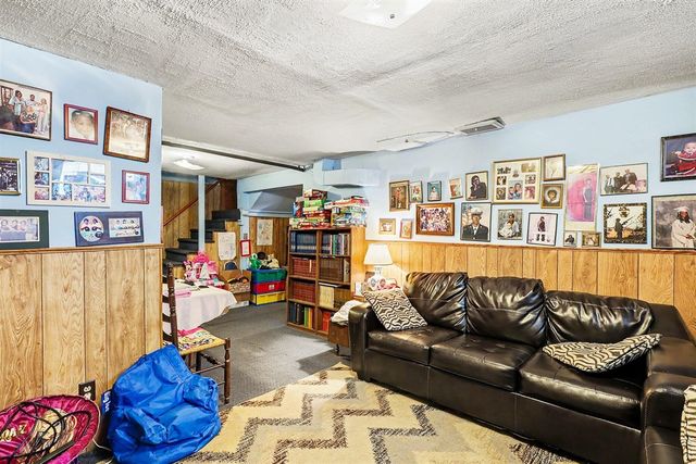 1202 Alexander Street, Grand Rapids, MI 49506