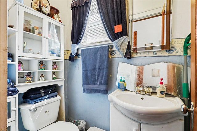 1202 Alexander Street, Grand Rapids, MI 49506
