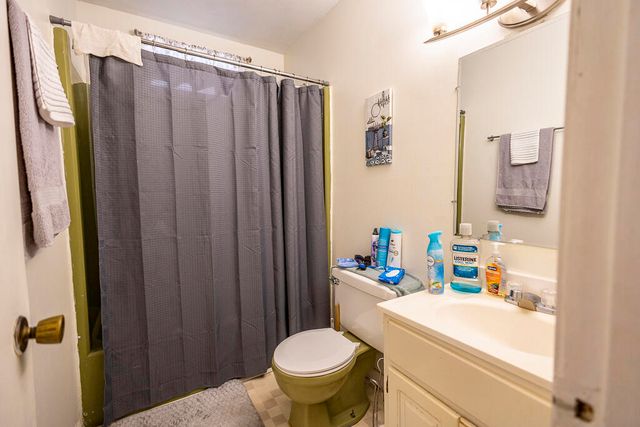 128 Franklin Street, Holly Hill, SC 29059