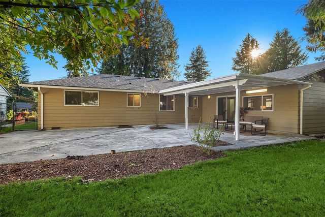 8810 NE 187th Street, Bothell, WA 98011