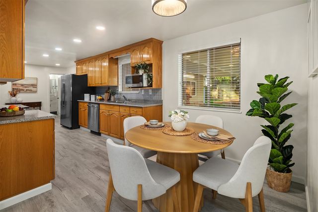 8810 NE 187th Street, Bothell, WA 98011