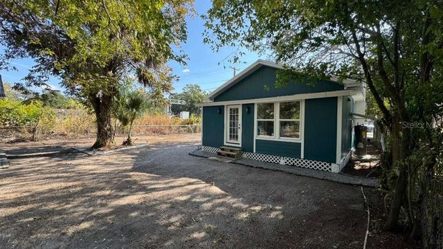 1118 E LINEBAUGH AVENUE, Tampa, FL 33612