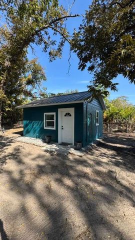 1118 E LINEBAUGH AVENUE, Tampa, FL 33612