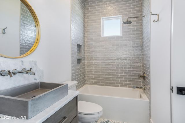 1144 Avila Drive, Hampstead, NC 28443