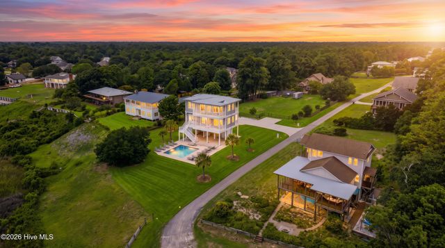 1144 Avila Drive, Hampstead, NC 28443