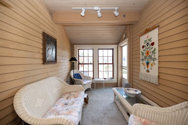 1189 Cole Pond Road, Jamaica, VT 05343