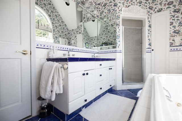 1189 Cole Pond Road, Jamaica, VT 05343