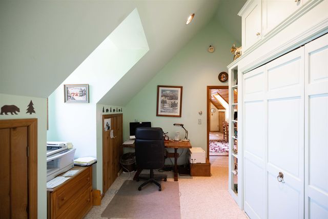 1189 Cole Pond Road, Jamaica, VT 05343