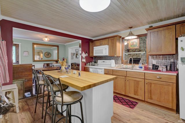 3841 Old Farm Road, Springville, IN 47462