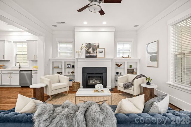 1431 Tippah Park Court, Charlotte, NC 28205