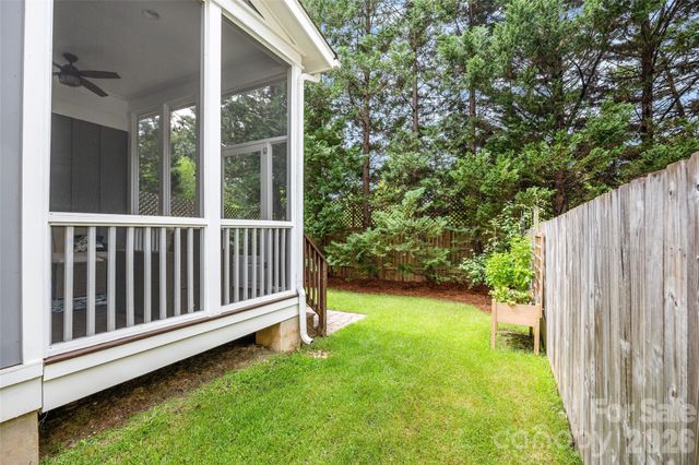 1431 Tippah Park Court, Charlotte, NC 28205