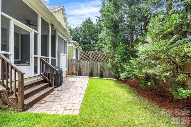1431 Tippah Park Court, Charlotte, NC 28205