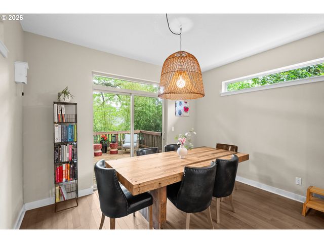 2510 Se SHERMAN St, Portland, OR 97214