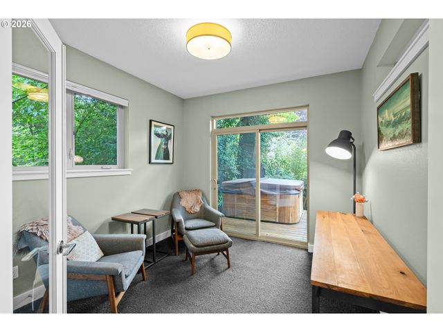 2510 Se SHERMAN St, Portland, OR 97214