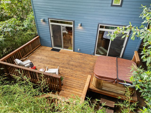2510 Se SHERMAN St, Portland, OR 97214