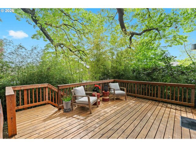 2510 Se SHERMAN St, Portland, OR 97214