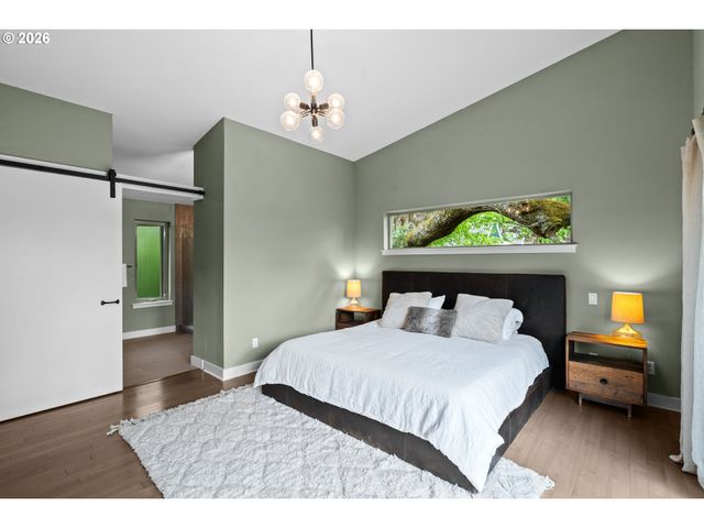 2510 Se SHERMAN St, Portland, OR 97214