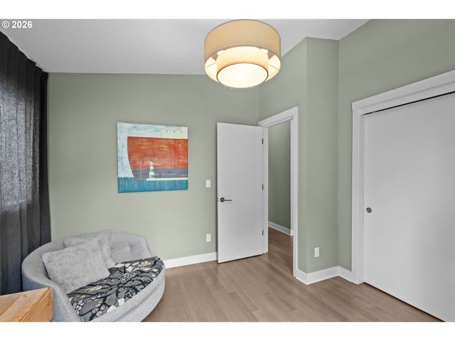 2510 Se SHERMAN St, Portland, OR 97214