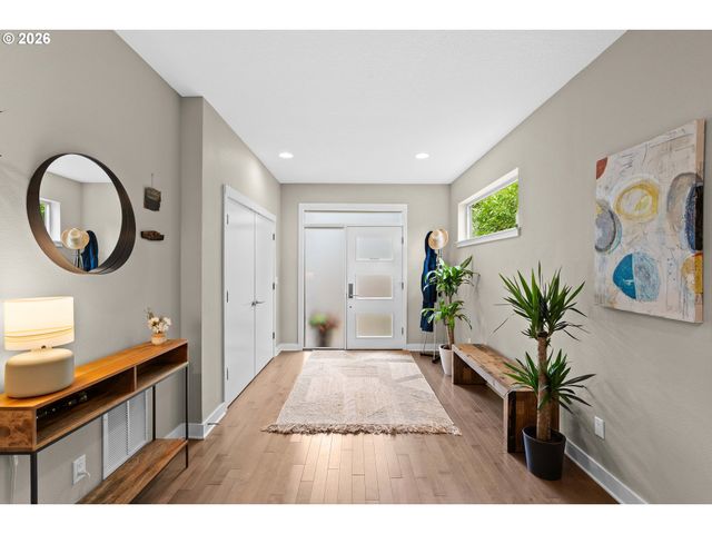 2510 Se SHERMAN St, Portland, OR 97214