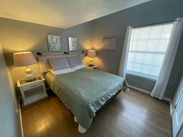 27 Fall Creek Drive 7, Branson, MO 65616