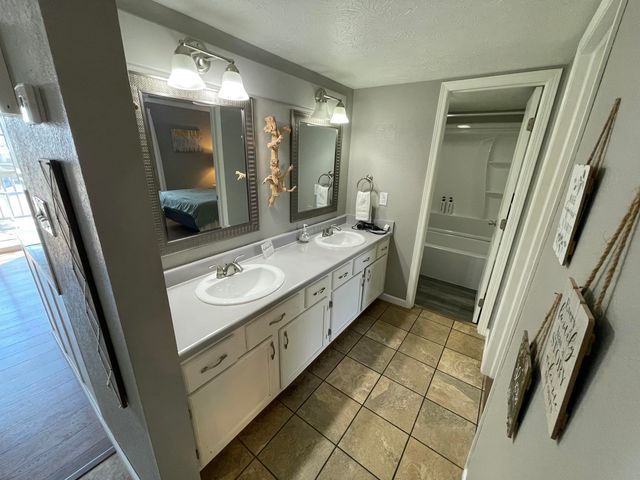 27 Fall Creek Drive 7, Branson, MO 65616