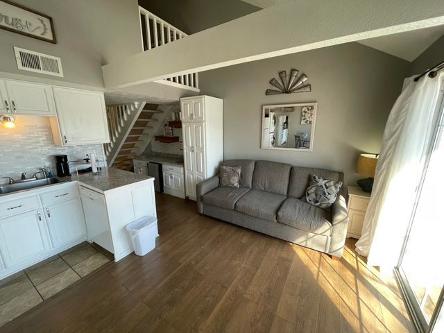 27 Fall Creek Drive 7, Branson, MO 65616