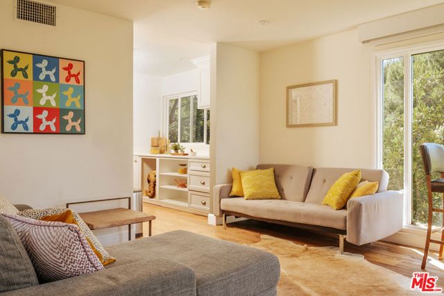 3001 Passmore Drive, Los Angeles, CA 90068