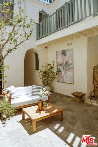 3001 Passmore Drive, Los Angeles, CA 90068