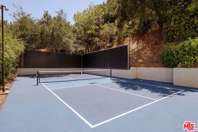 3001 Passmore Drive, Los Angeles, CA 90068