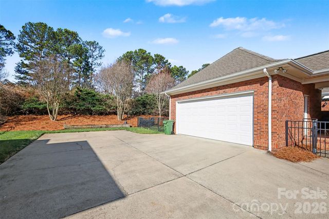 166 Lake Commons Drive, Rock Hill, SC 29732