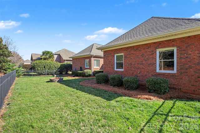 166 Lake Commons Drive, Rock Hill, SC 29732