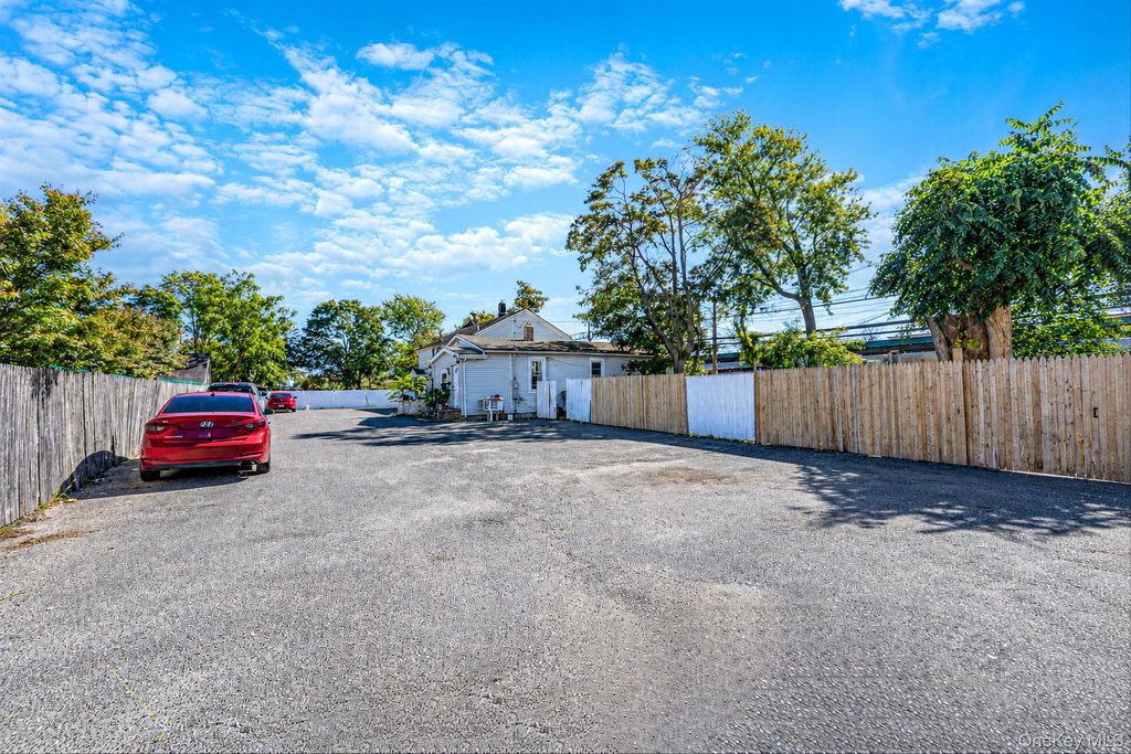 37-39 Funaro Court, Patchogue, NY 11772 — photo 4