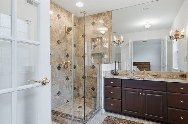 703 Lakeview Ct, Adams Twp, PA 16046