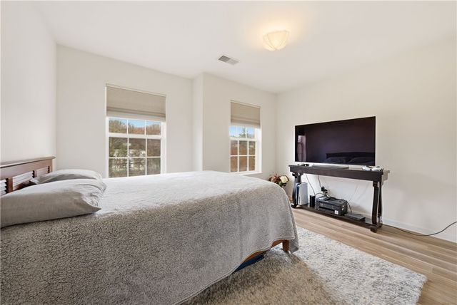 703 Lakeview Ct, Adams Twp, PA 16046