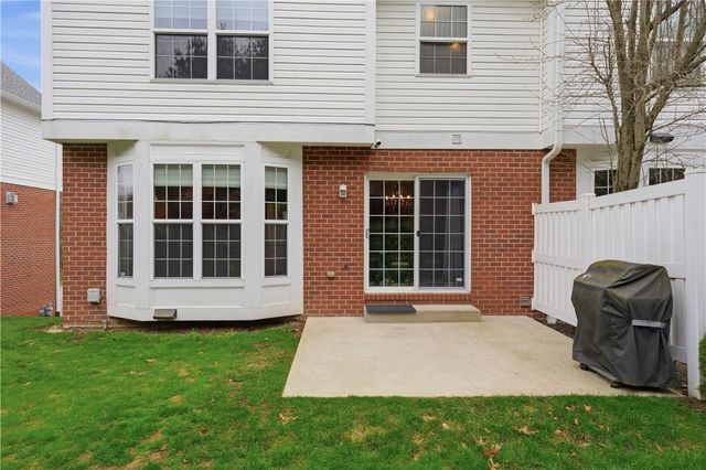 703 Lakeview Ct, Adams Twp, PA 16046