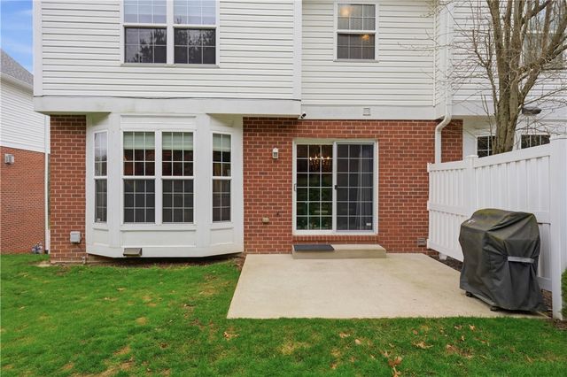 703 Lakeview Ct, Adams Twp, PA 16046