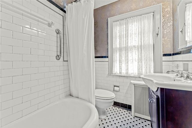 623 Olympia Road, Mt Washington, PA 15211