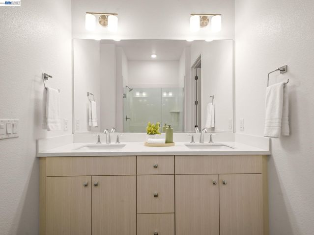 2339 Kinetic Cmn 310, Fremont, CA 94539